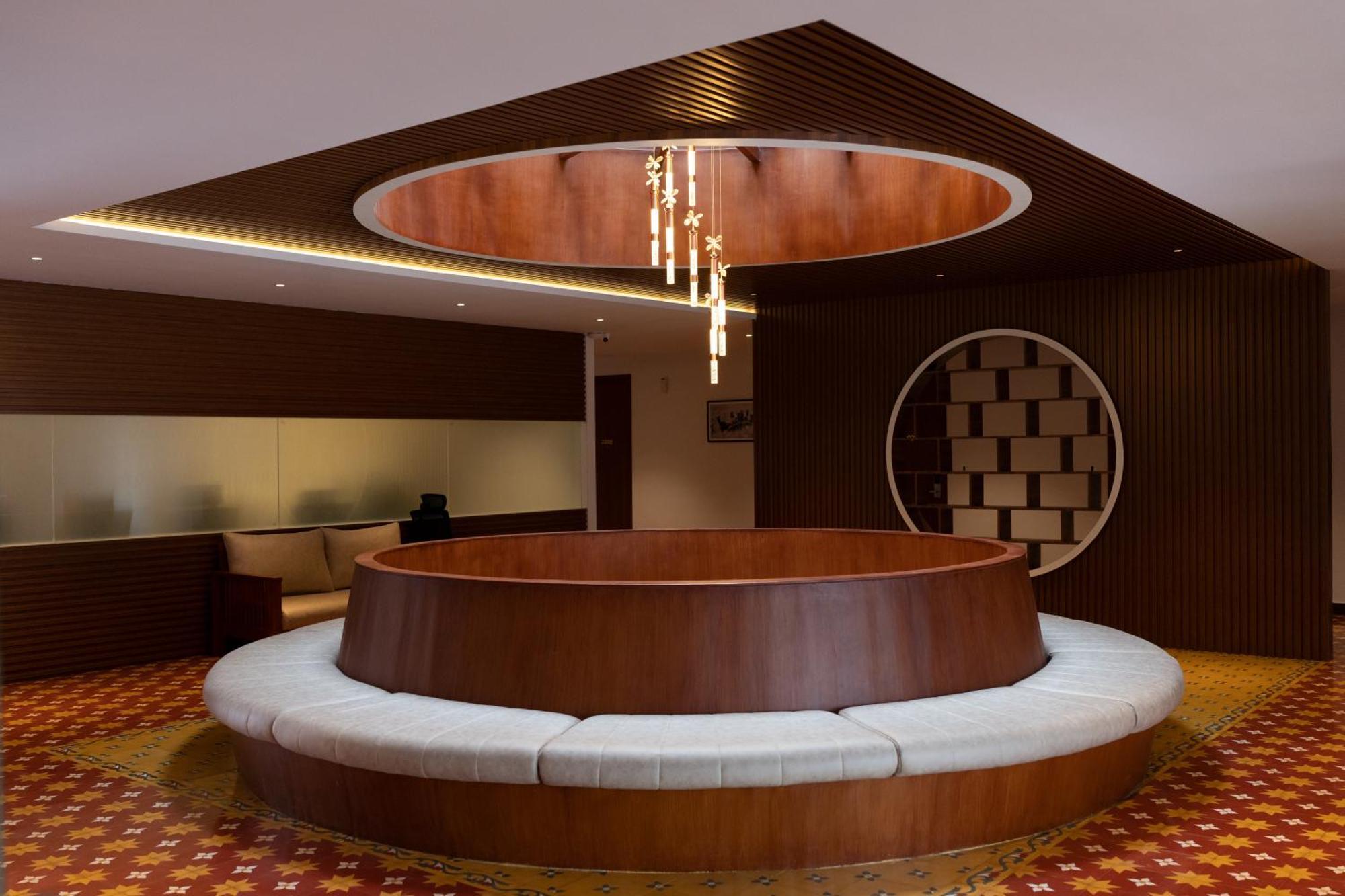 Palcastle Regency Hotel Palakkad Bagian luar foto